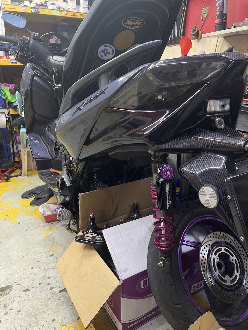 Garage #13 — photo 3