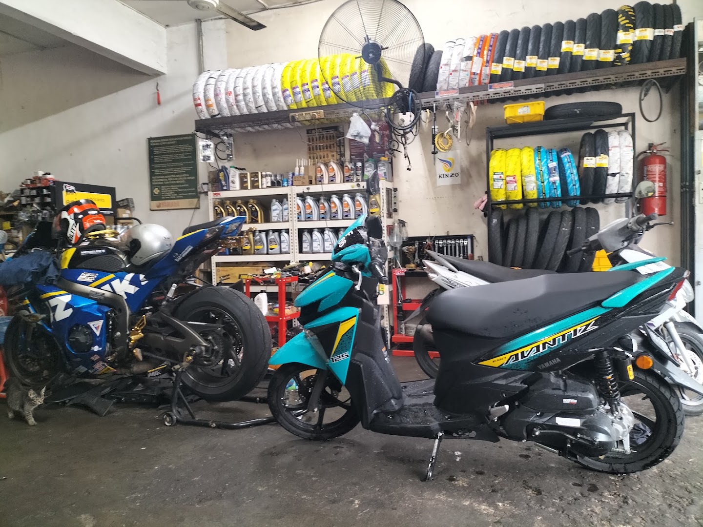 Kedai Motor Soon Lee — photo 2