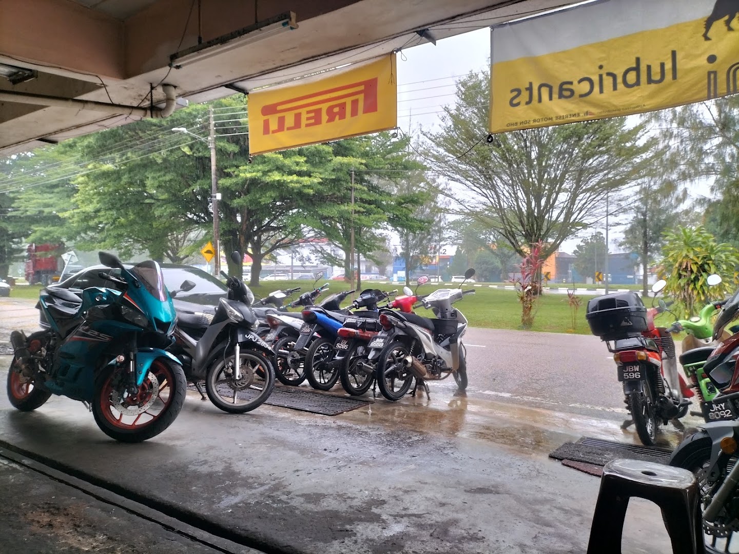 Kedai Motor Soon Lee — photo 3
