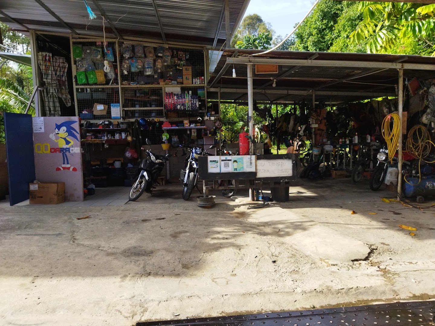 QQ GARAGE SINDUMIN in Sipitang