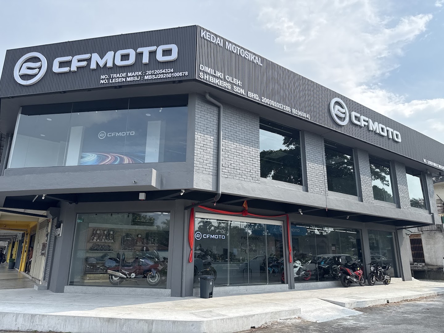 CFMOTO FLAGSHIP STORE SERI KEMBANGAN - S H BIKERS SDN BHD in Seri Kembangan