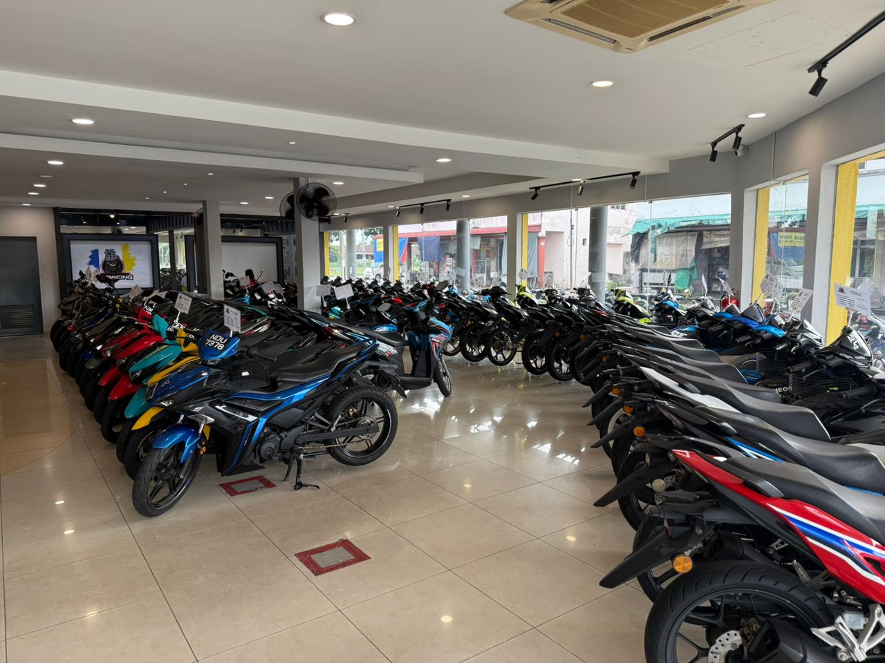 DR RACING SHOP — photo 1