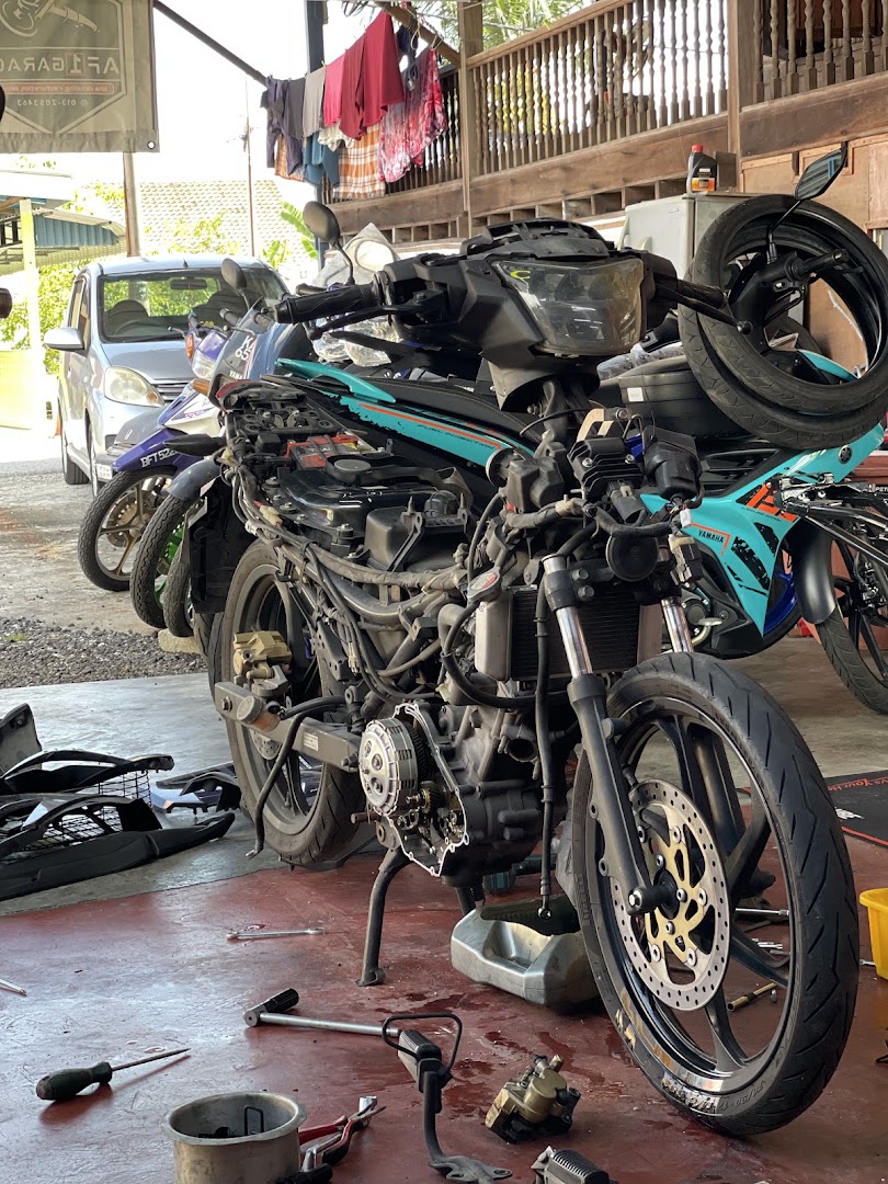 AF 1 garage 🏁 in Telok Panglima Garang