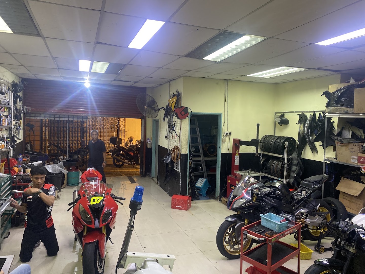 SM Bikes Garage — photo 2