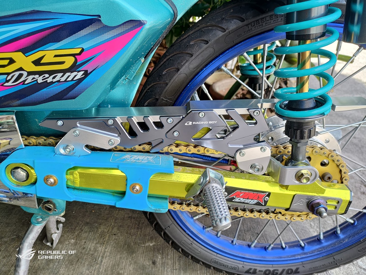 Castrol Bike Point - CHUIN LI MOTOR — photo 2