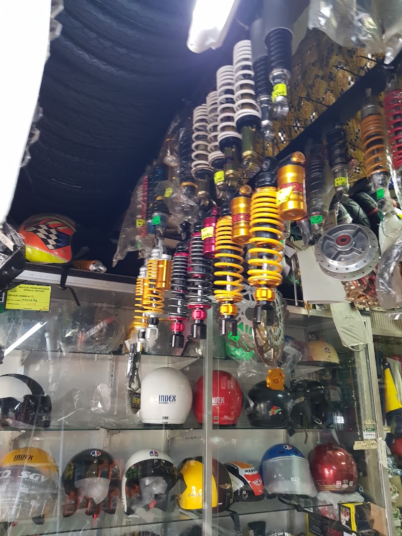 Castrol Bike Point - CHUIN LI MOTOR — photo 3