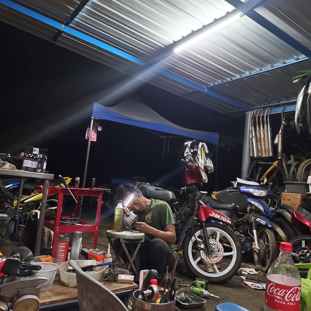 Abu Speed Bengkel Kampung in KULAI