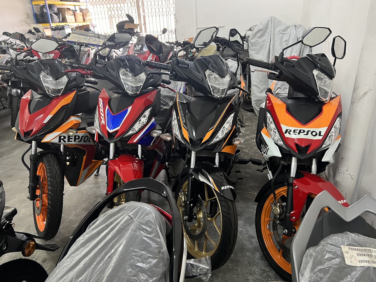 Universe Motor Trading — photo 4