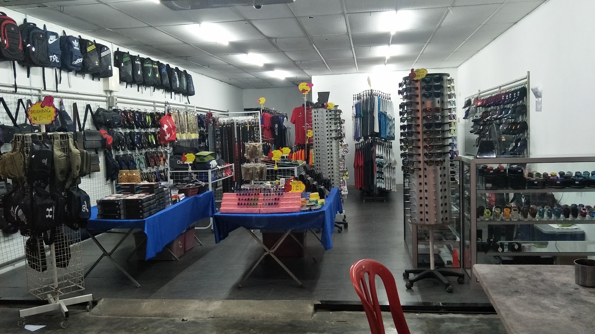 Koh motor shop in Mersing