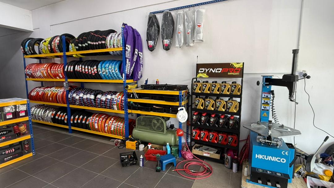KEDAI MOTOR KINRARA in Puchong