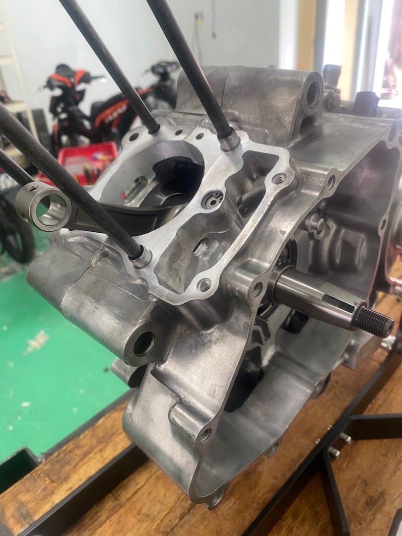 KBB MOTORS — photo 1