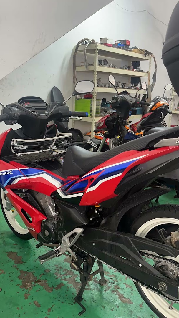 KBB MOTORS — photo 2