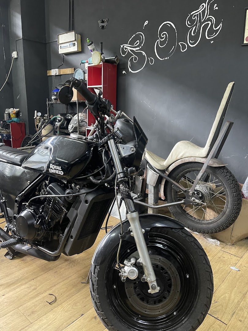 Kidal custom shop in Puncak Alam