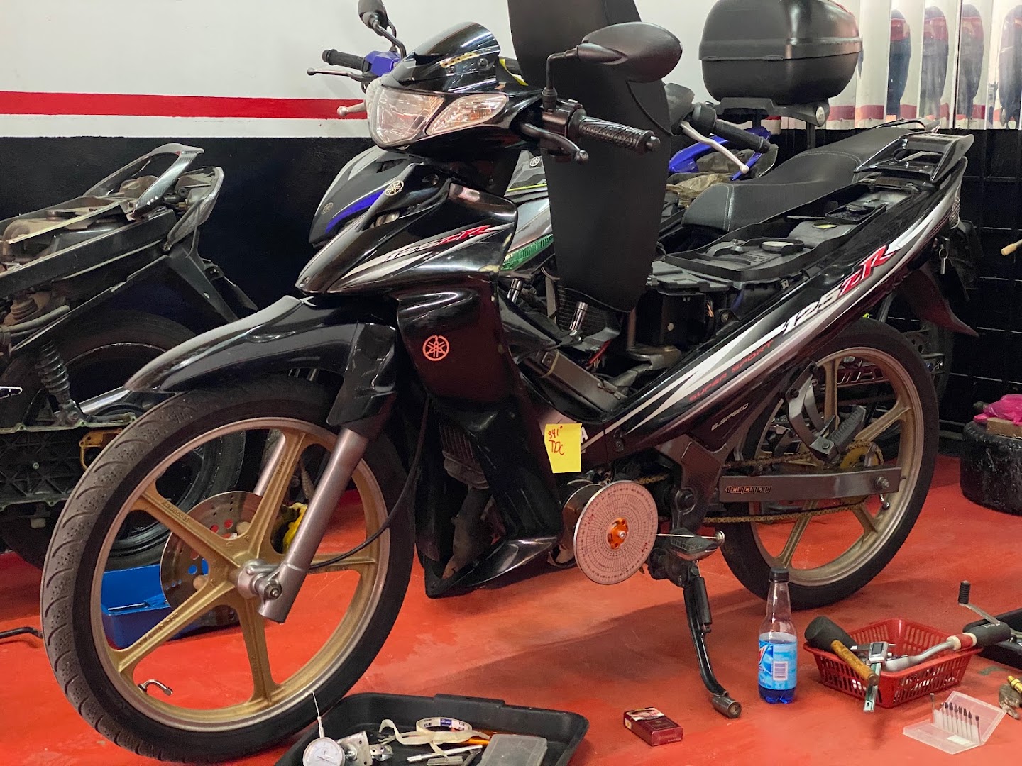 EMF MOTTOSHOP — photo 2