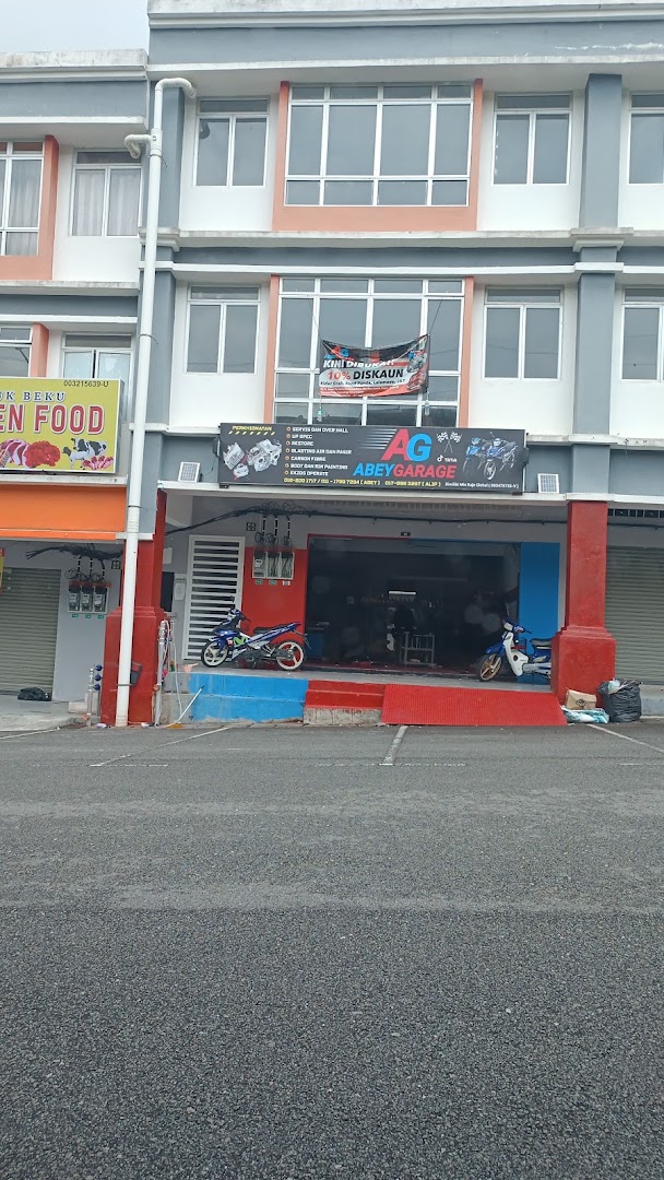 Abey Garage Salak perdana in Sepang