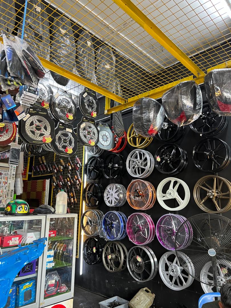 Harrvina Motor in Alor Gajah