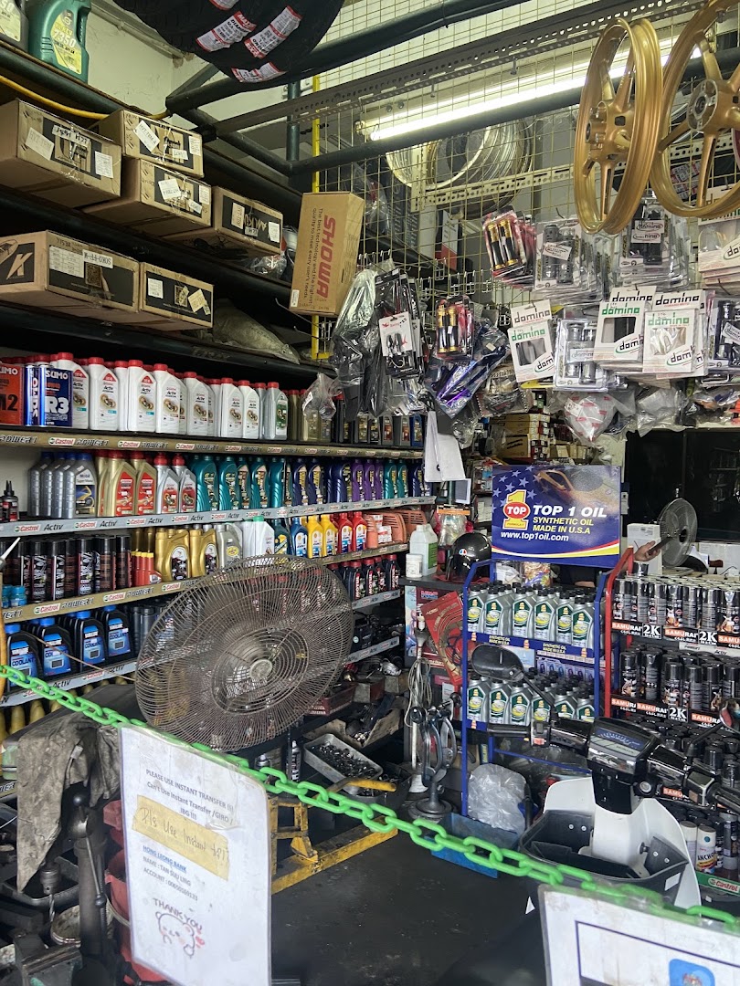 Castrol Bike Point - LCM Motor Enterprise — photo 2