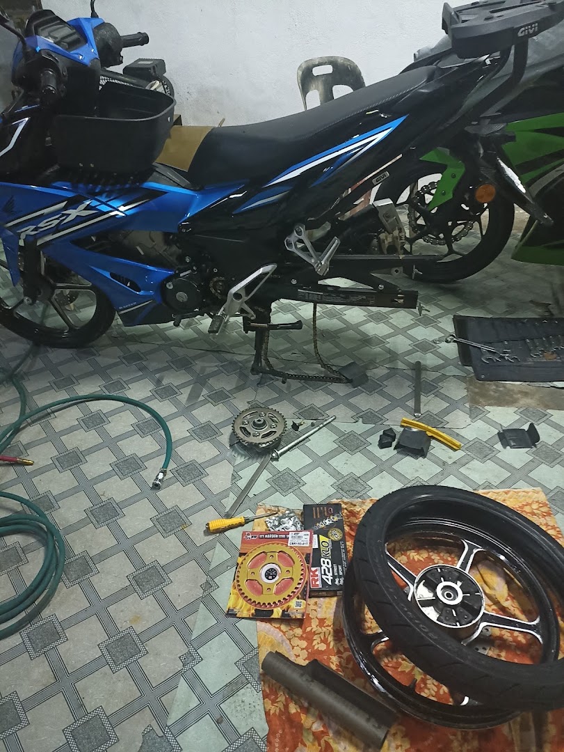 bengkel motor ajib naim — photo 2