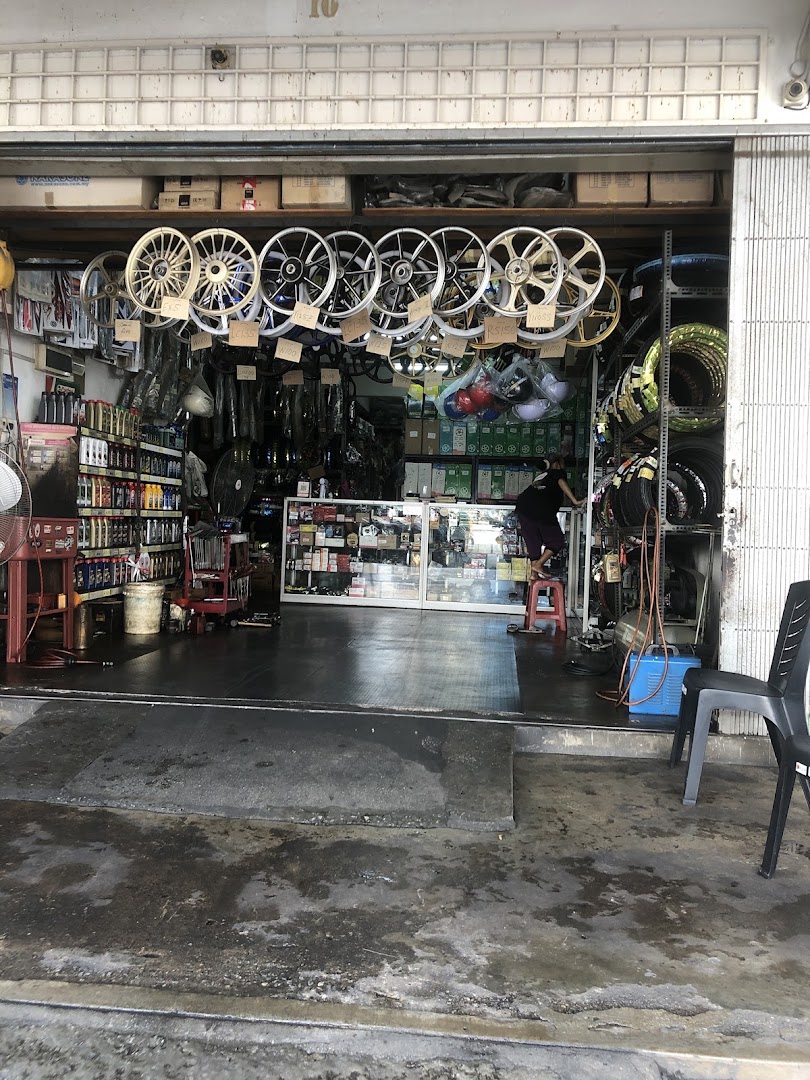 Kedai Motosikal Yie Heng & Aksesori in Semenyih