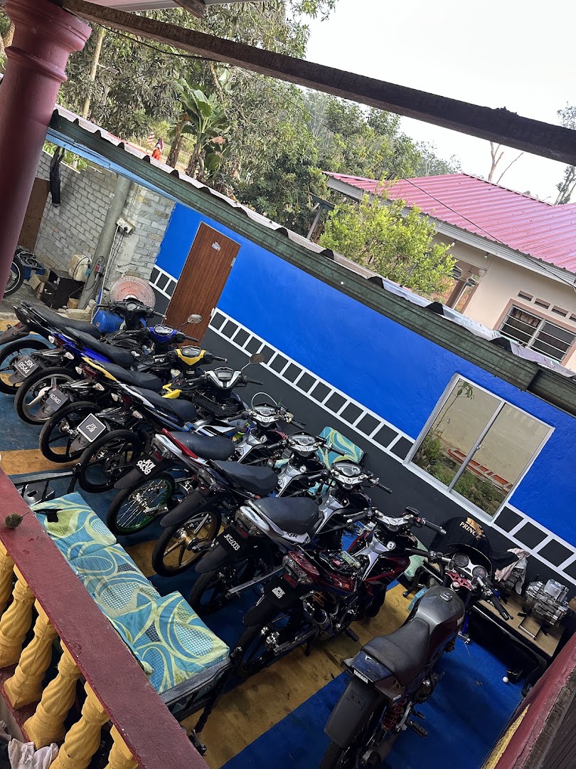 MRT PERFORMANCE — photo 2