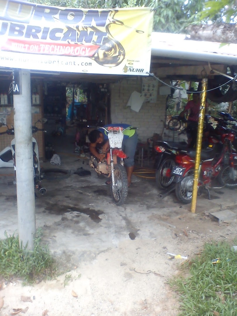 gzizi moto enterprise in Kuala Ketil
