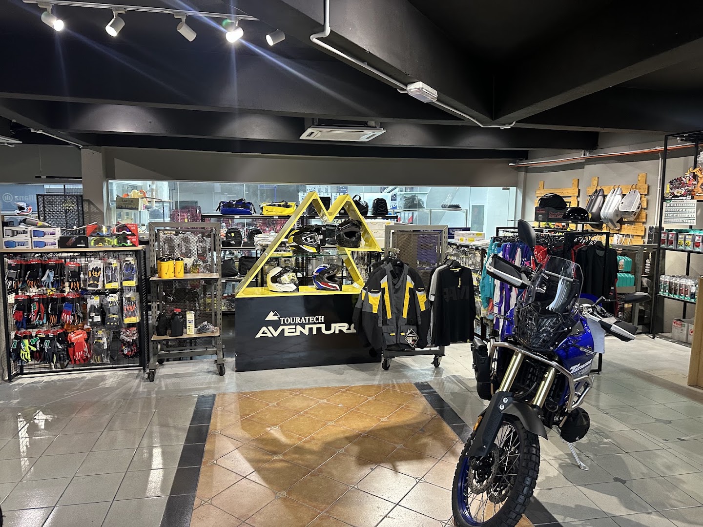 MOTO 77 HUB — photo 2
