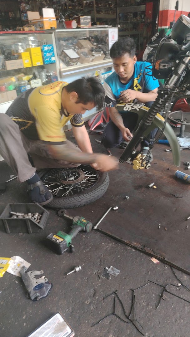KEDAI MOTOR JIAN CENG AUTO CENTRE (SAM MOTOR) — photo 3