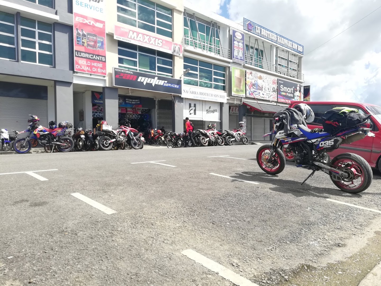 Zan Motor Service (Motorcycle) — photo 3