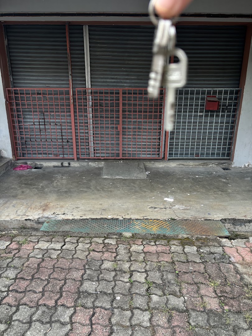 AHMAQ GARAGE — photo 2