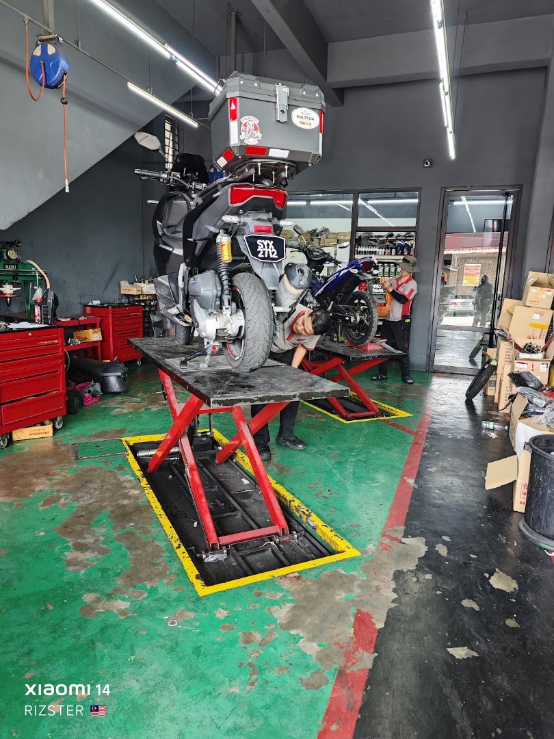 Honda Impian X - Teck Sime One Centre Selayang ( Kedai Motor ) — photo 2