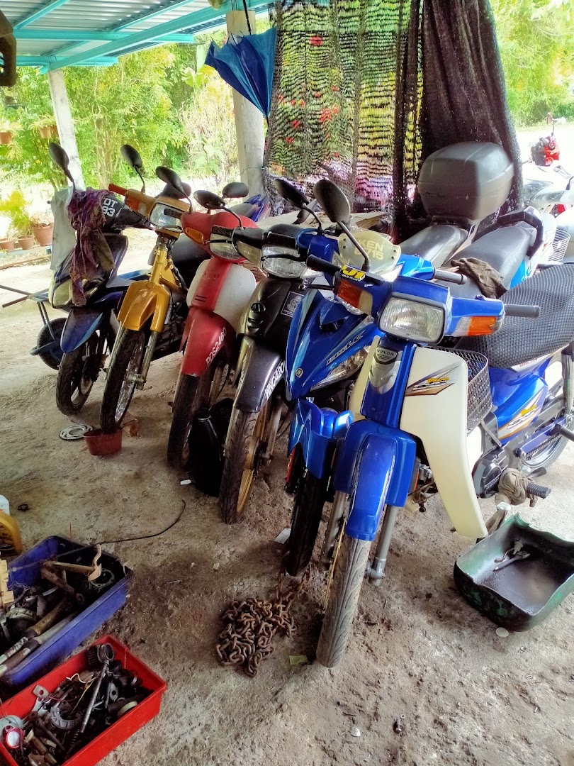 NSB naga motor in Kepala Batas