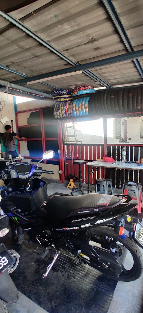 SS GARAGE LEGACY in Telok Panglima Garang