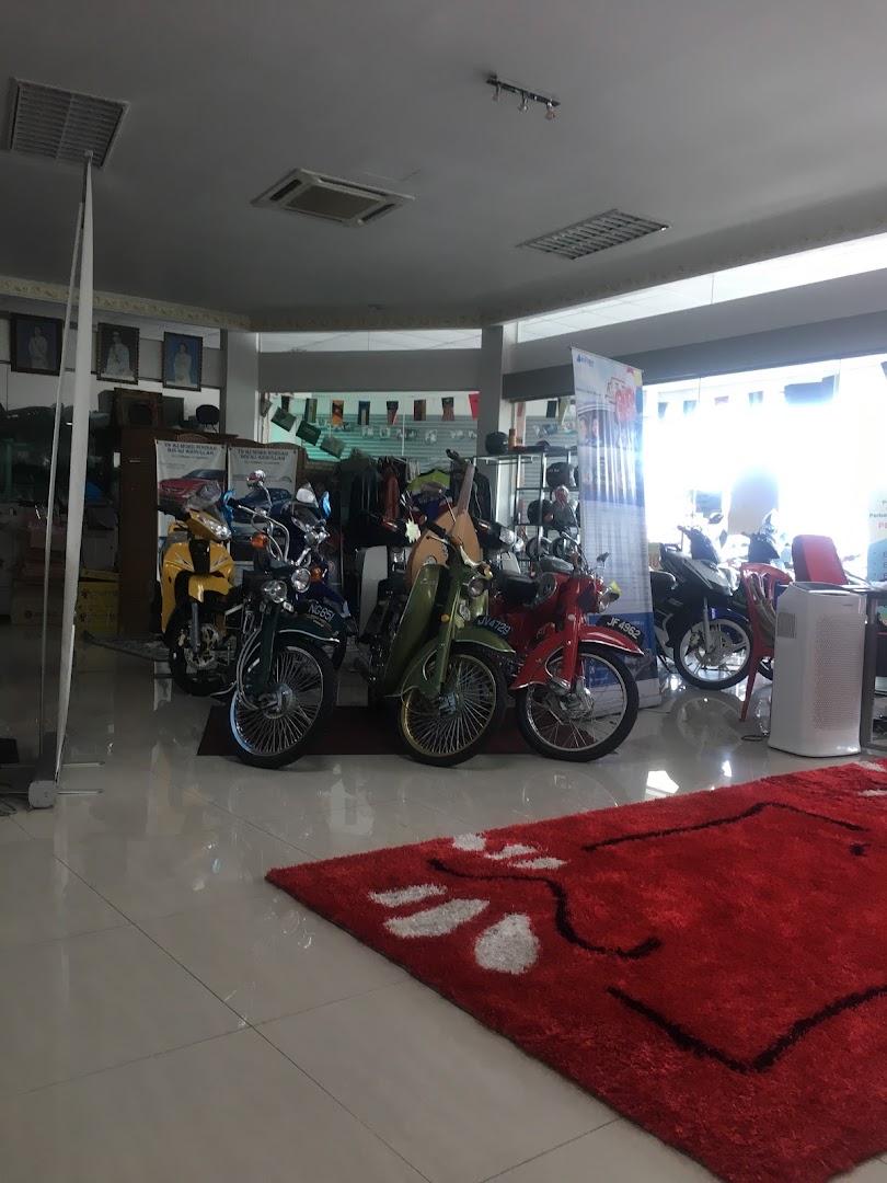 Castrol Bike Point - JNJ Automobile (Rengit) Sdn. Bhd. — photo 3
