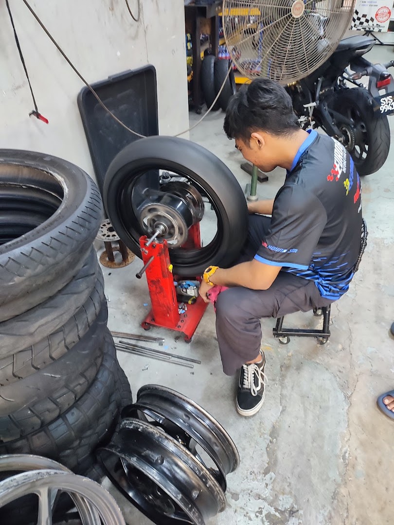 Sea Tyre Garage in Seremban