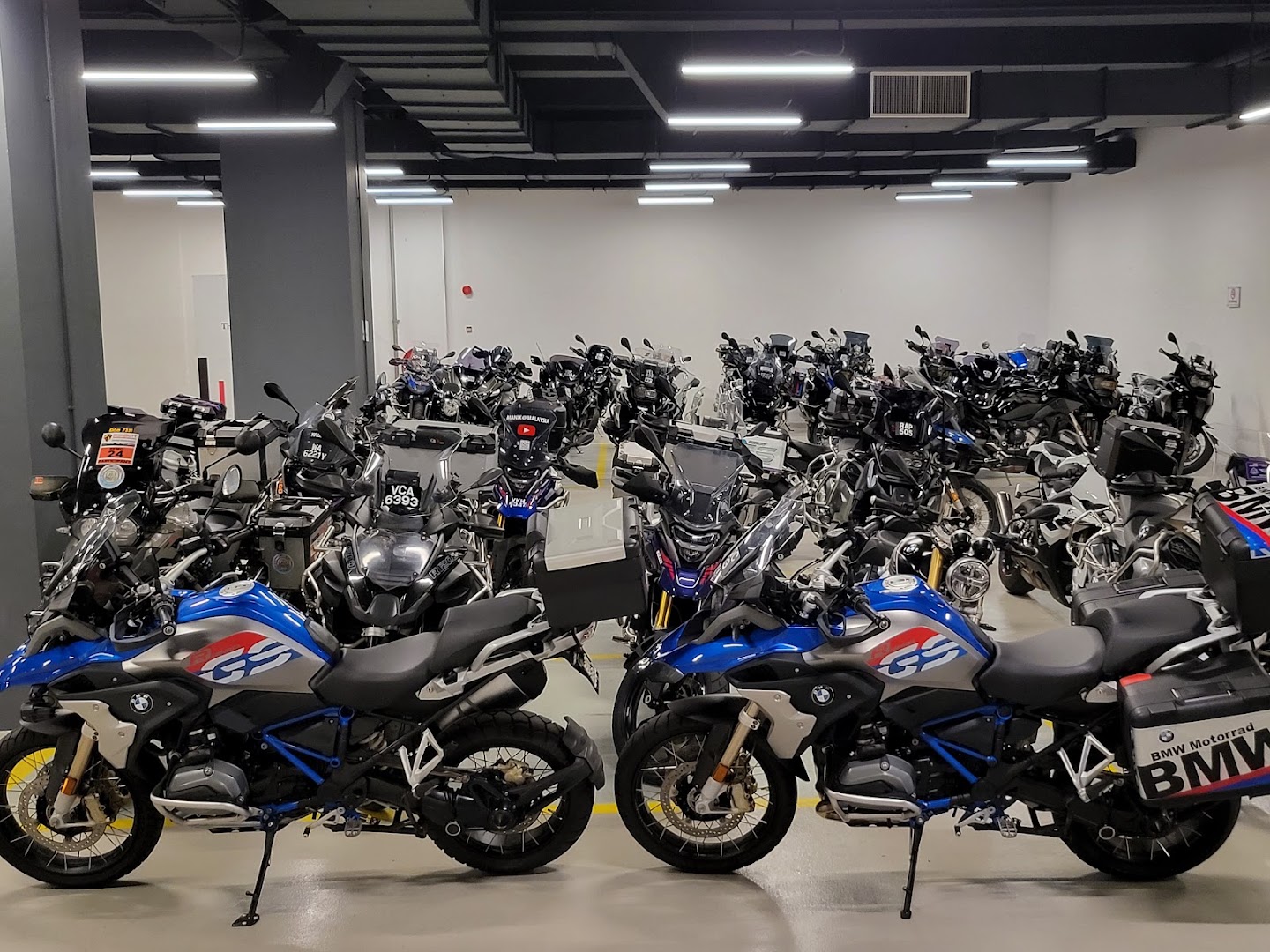 BMW Motorrad Auto Bavaria — photo 5