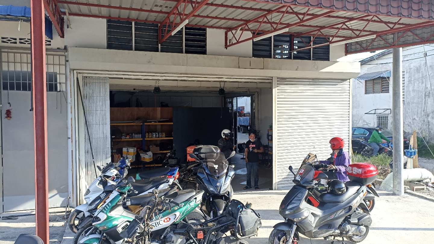 TWR Motoparts in Klang