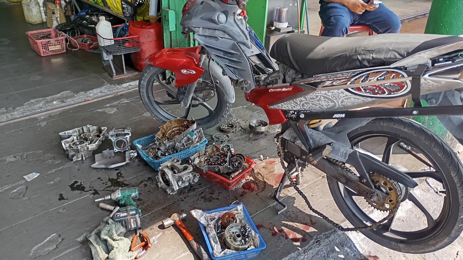 Castrol Bike Point - T T Jaya Motorparts Enterprise in Shah Alam
