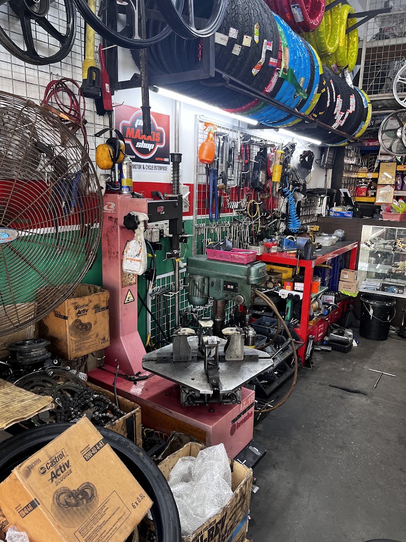 Castrol Bike Point - Hong Lee Motor & Cycle Enterprise — photo 2
