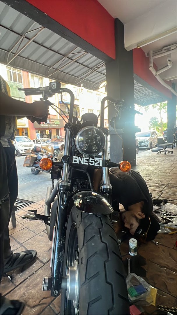BAD SOUL CYCLES & CUSTOM — photo 3