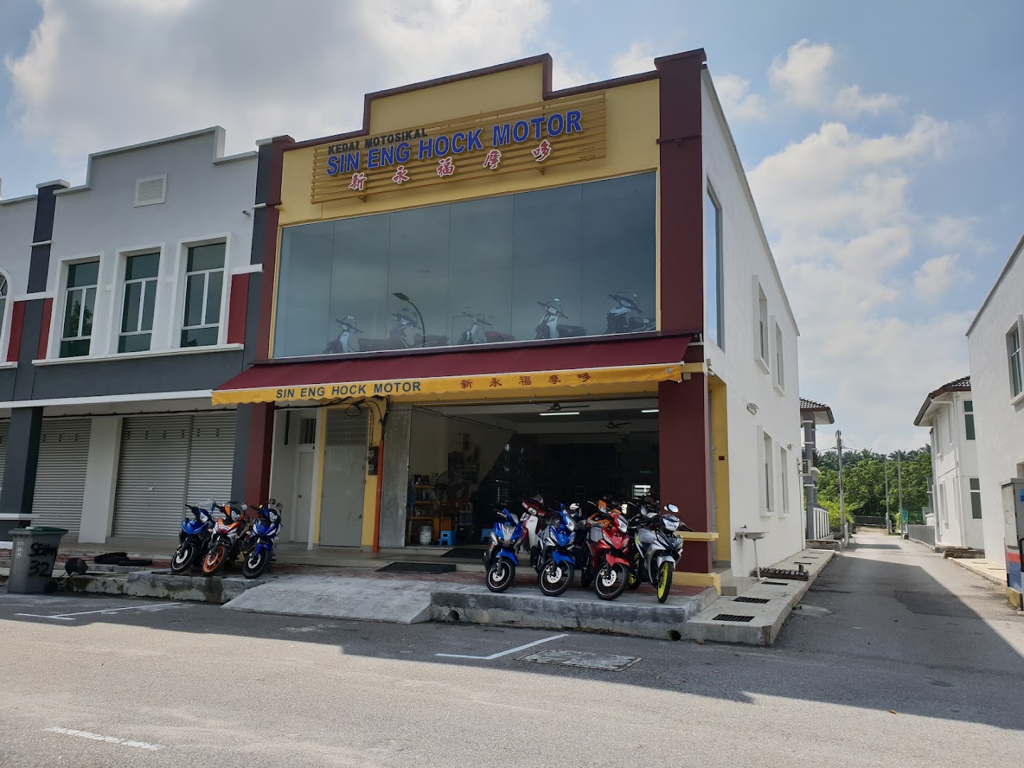 SIN ENG HOCK MOTOR in Durian Tunggal