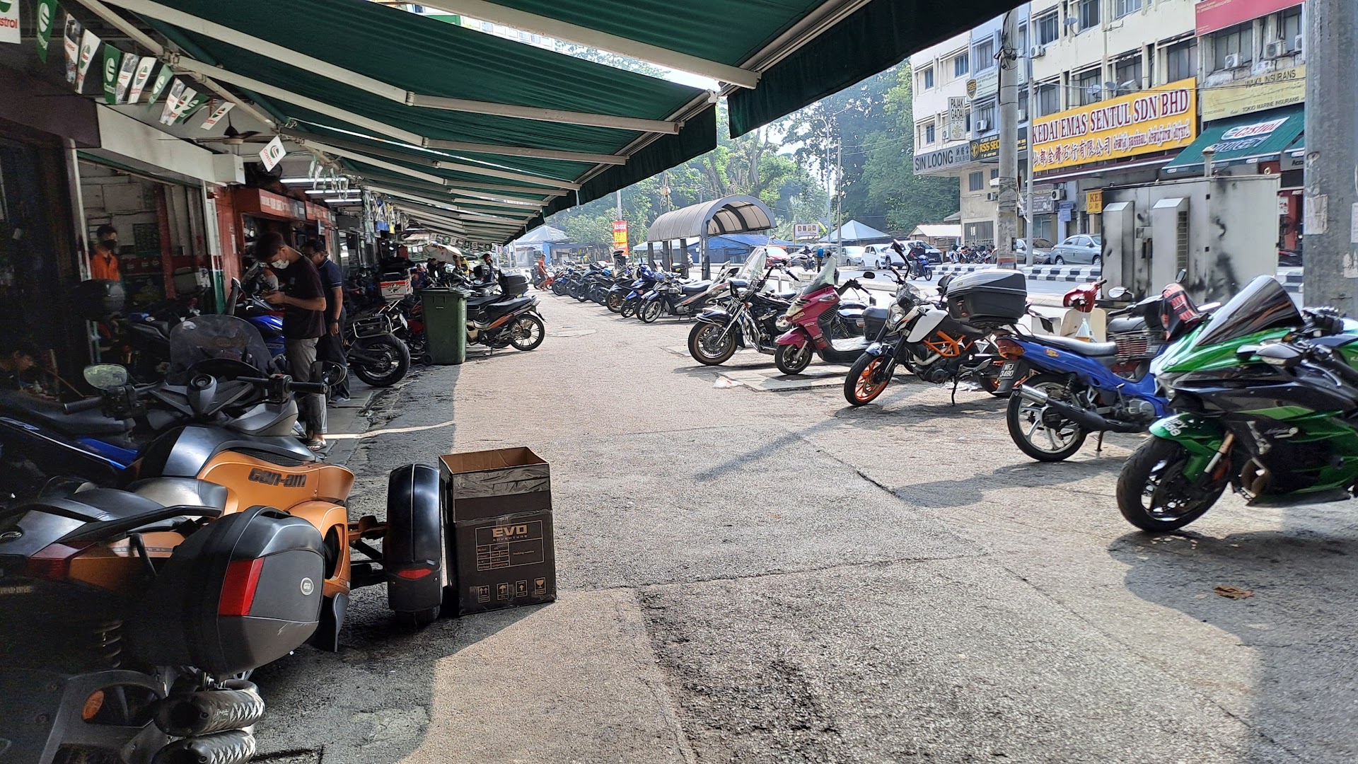 Castrol Bike Point - NKS Trading Sdn Bhd — photo 2