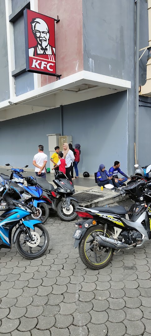 Chin Hin Jitra (CHJ Motors) - Simpang Empat — photo 4
