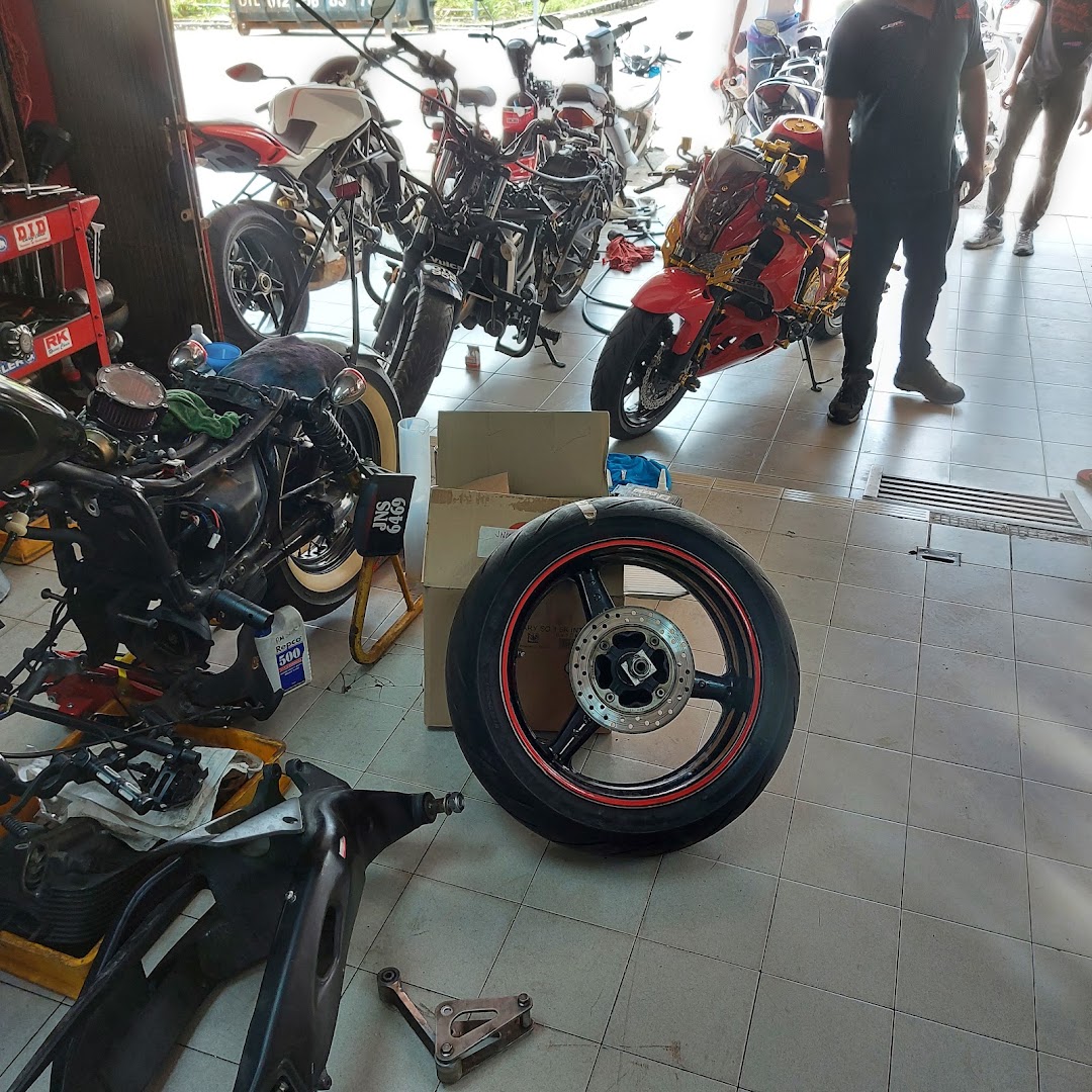 KMR BIKE STATION — photo 1