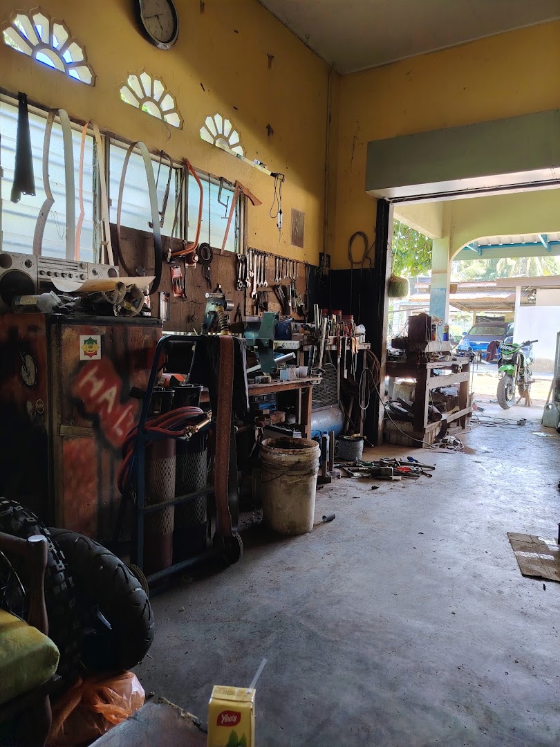 Mat bet parang & pisau — photo 1