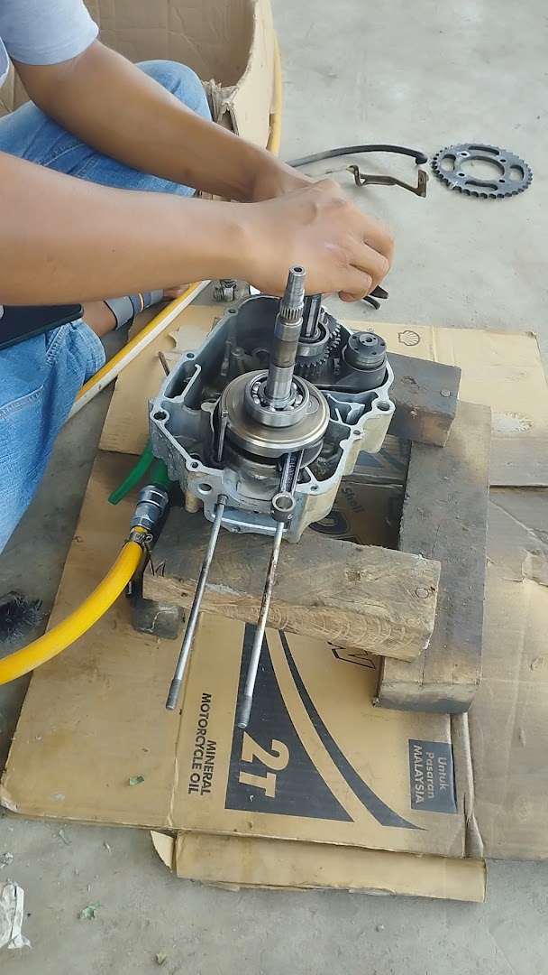 TM MOTOR PART STATION — photo 2