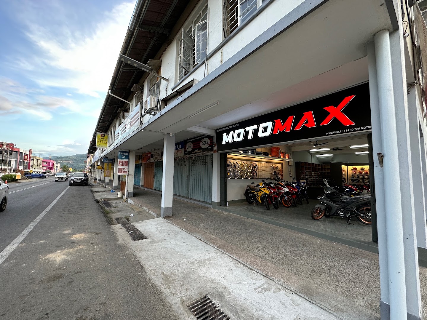 Motomax Tenom in Tenom