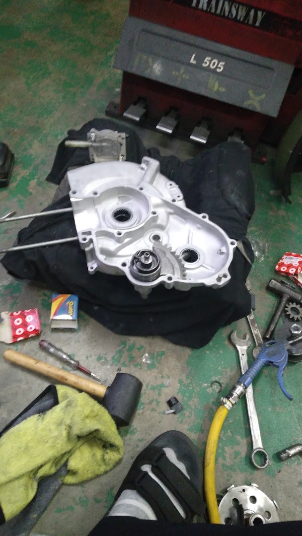 VespaSharkScooterShop Wet Blasting — photo 2