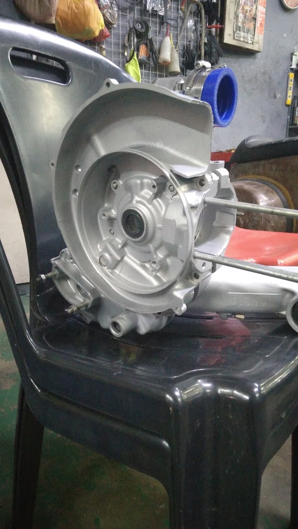 VespaSharkScooterShop Wet Blasting — photo 5