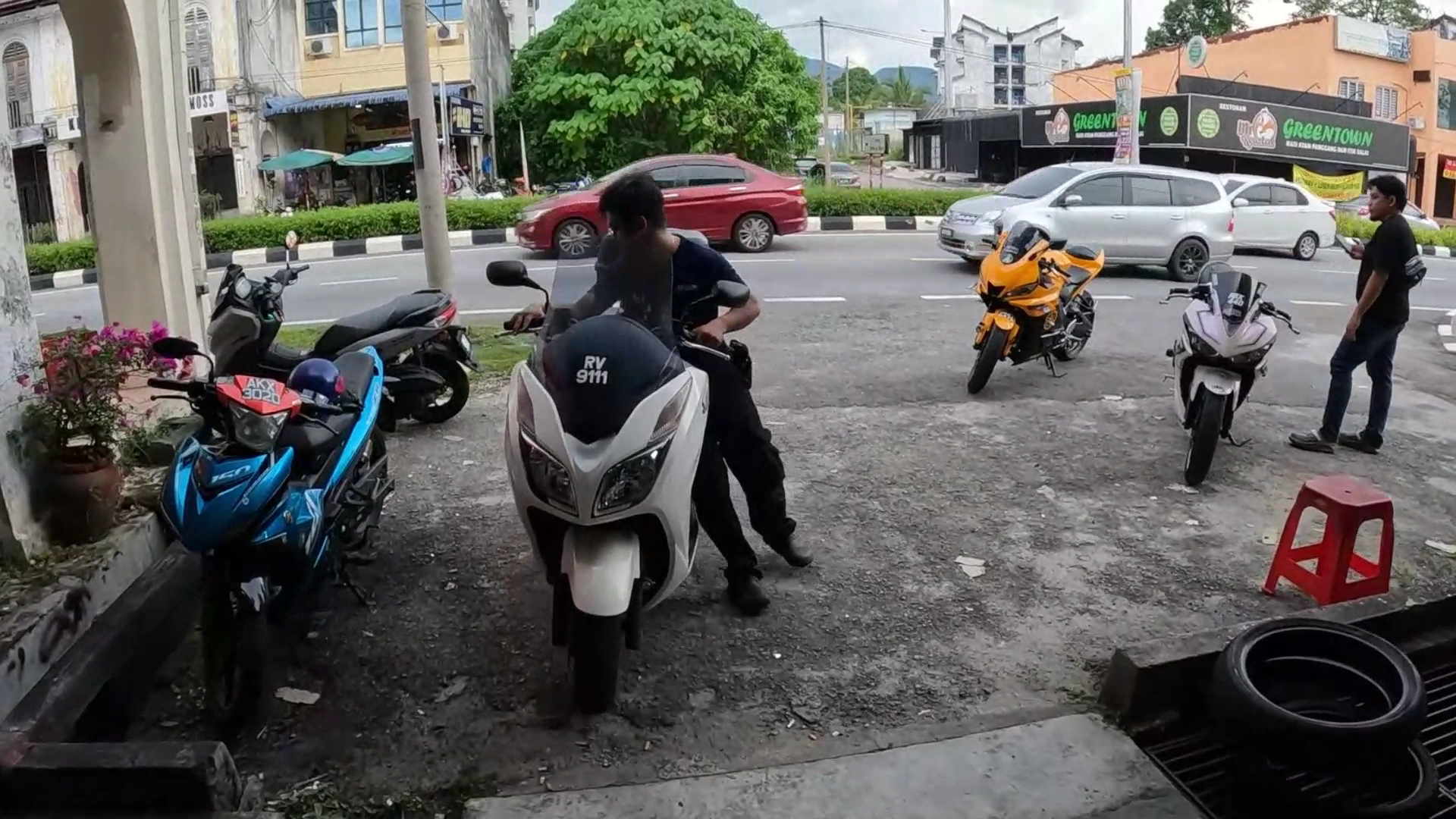 Houz Of Tyre | Brazo Motorsport | Pusat Servis & Tayar Motor Murah Ipoh — photo 2