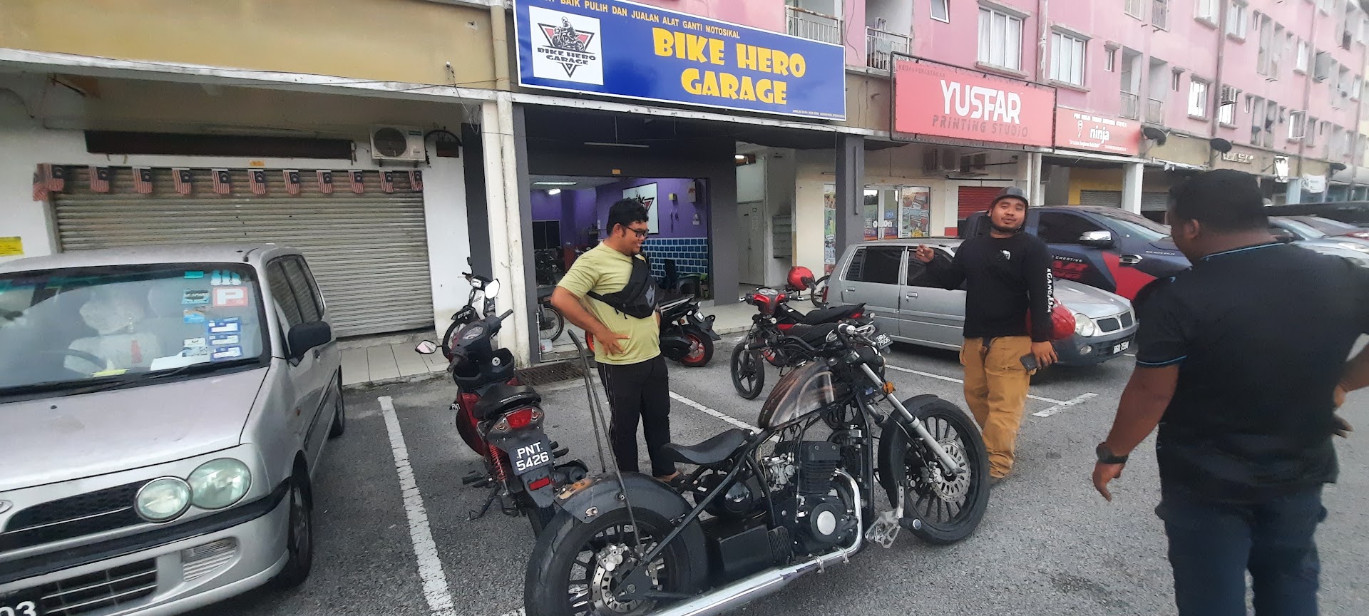 Bike hero garage — photo 3